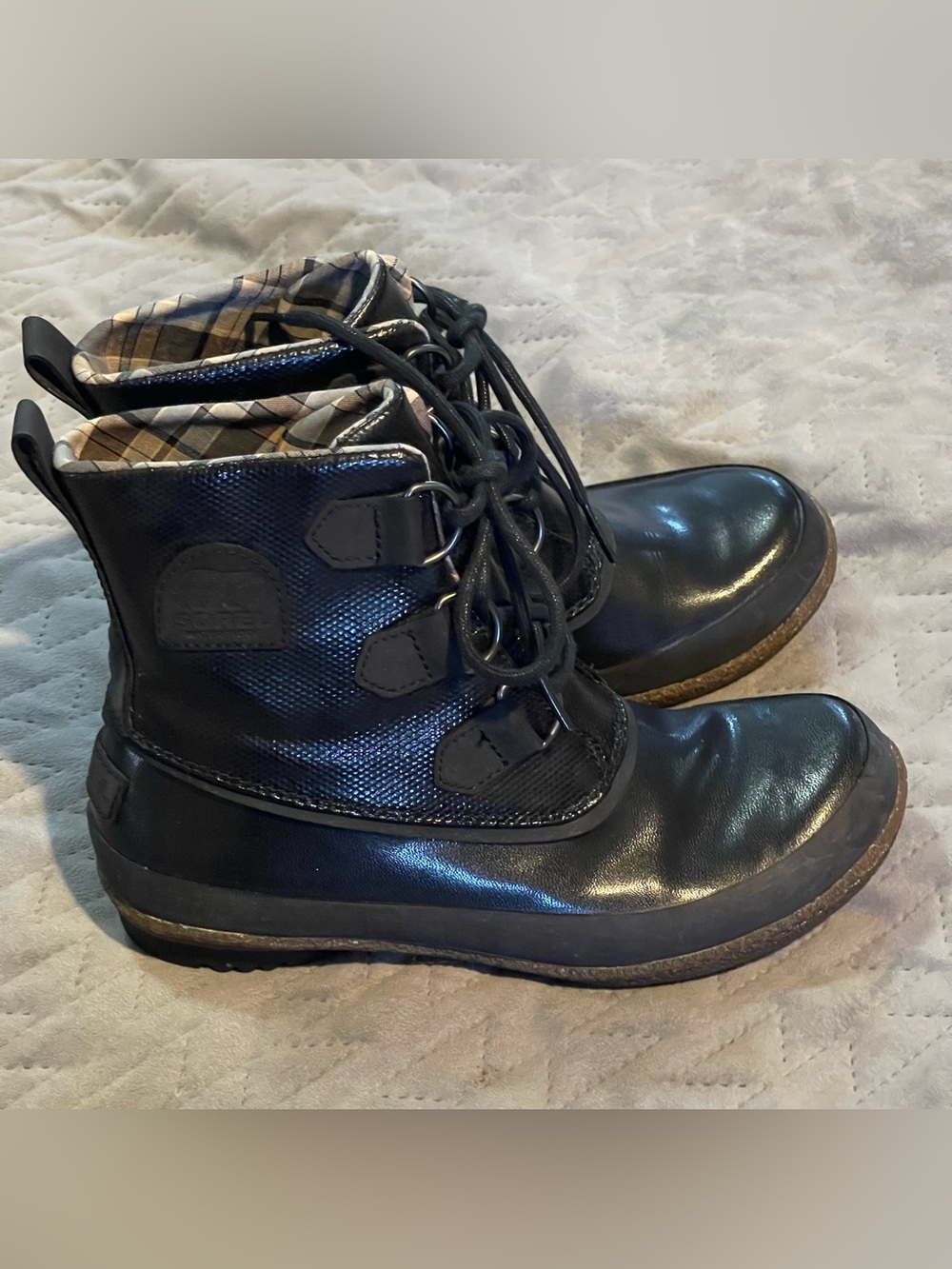Sorel lace up boots womens 6 pre-owned condition
